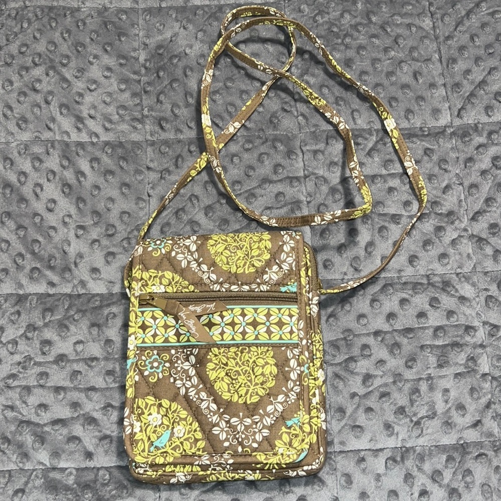 Vera Bradley Sitting in a Tree Cross-body Bag measurements in pictures green